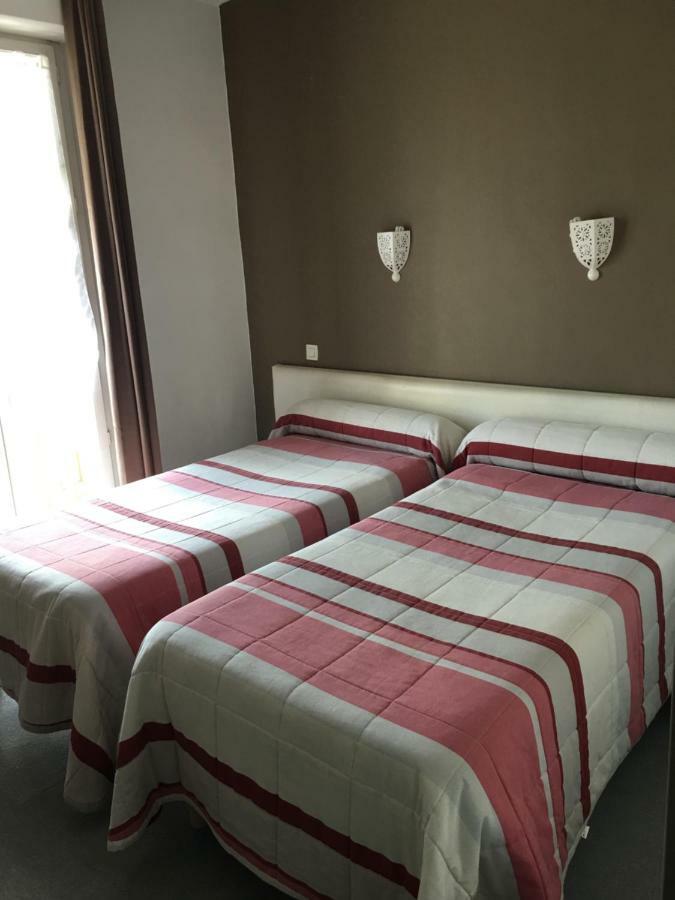 Hotel Ocean ลูร์ด ภายนอก รูปภาพ